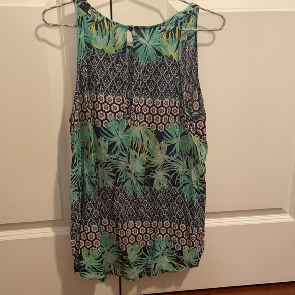 Old Navy palm print top - Picture 3 of 5